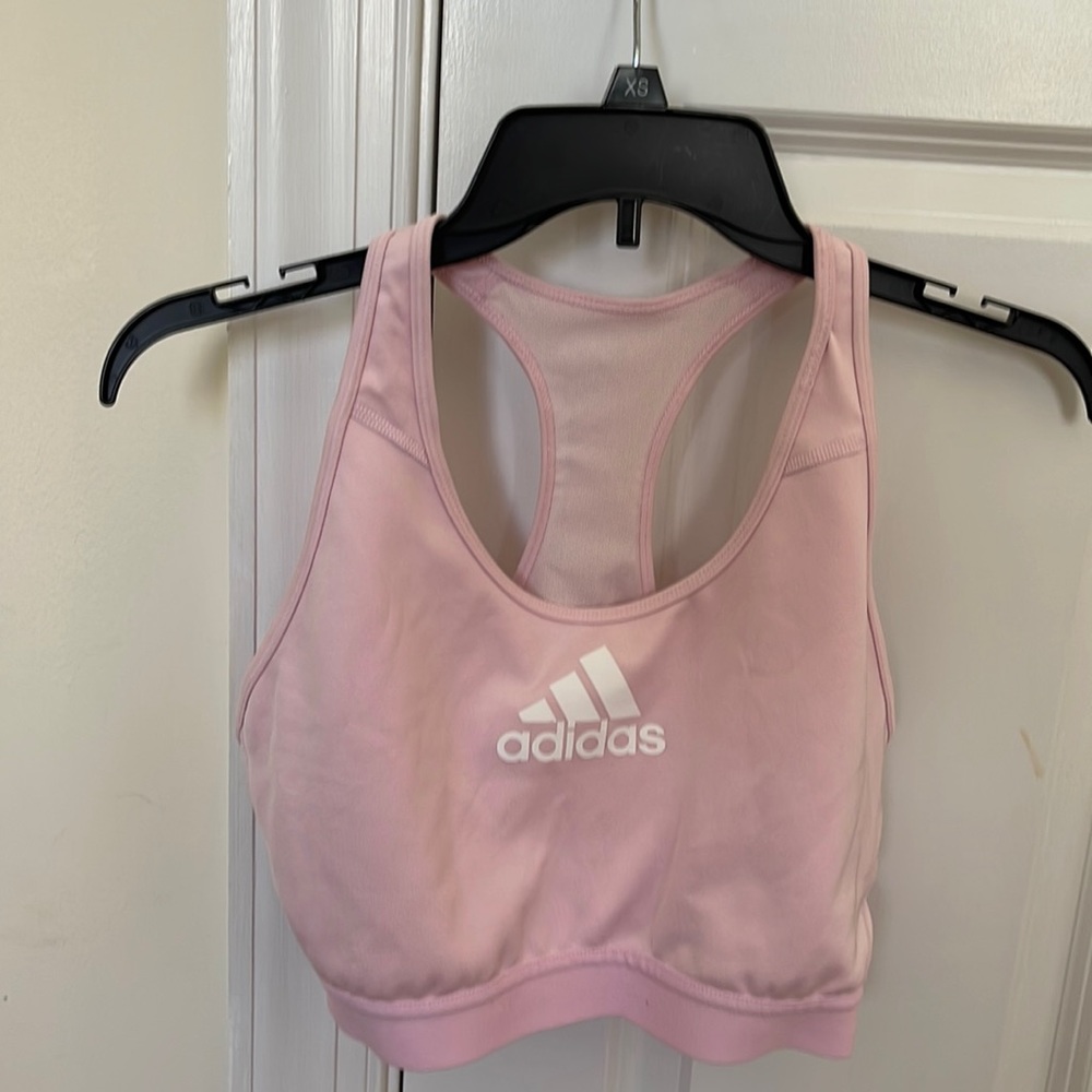 NEVER WORN ADIDAS SPORTS BRA